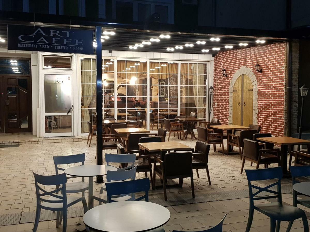 Art Theatre Caffe Hotel Struga Zewnętrze zdjęcie